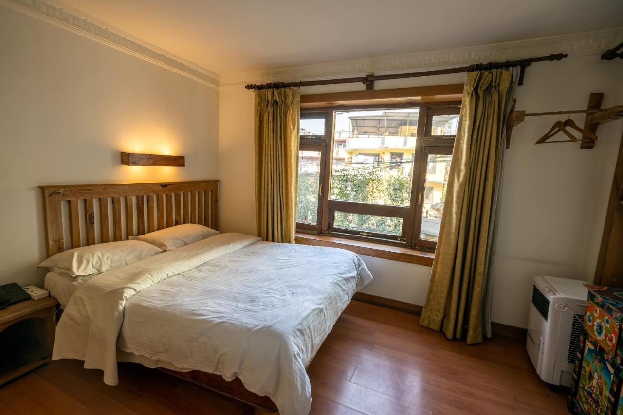 Hotel Ganesh Himal Kathmandu Bagian luar foto