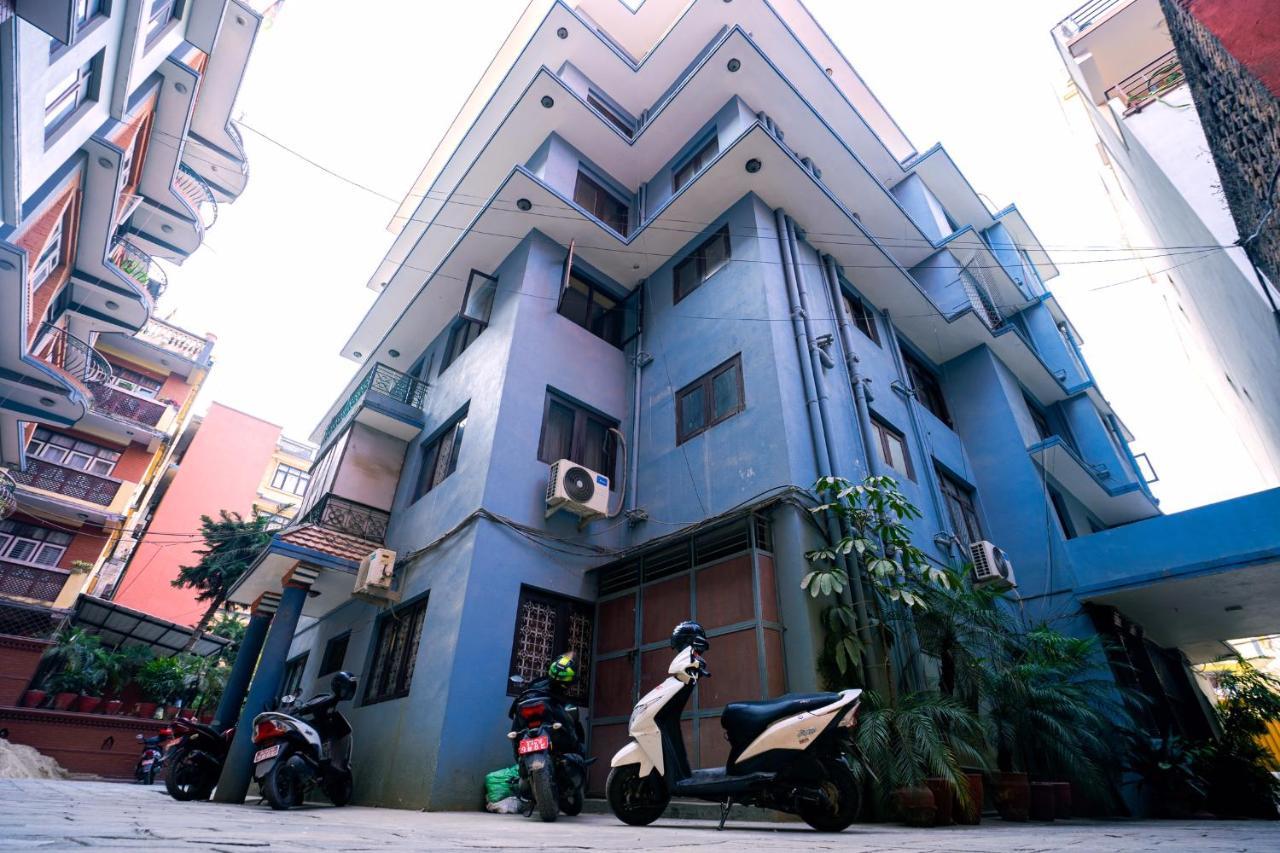 Hotel Ganesh Himal Kathmandu Bagian luar foto