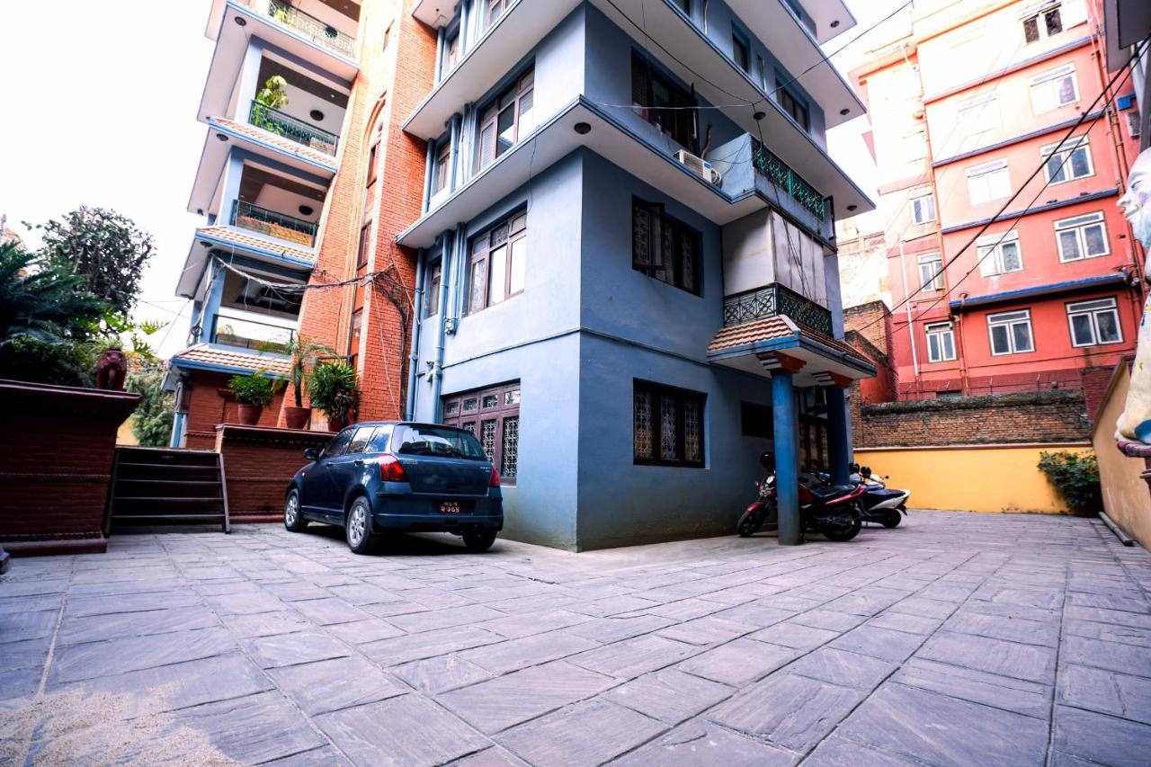 Hotel Ganesh Himal Kathmandu Bagian luar foto