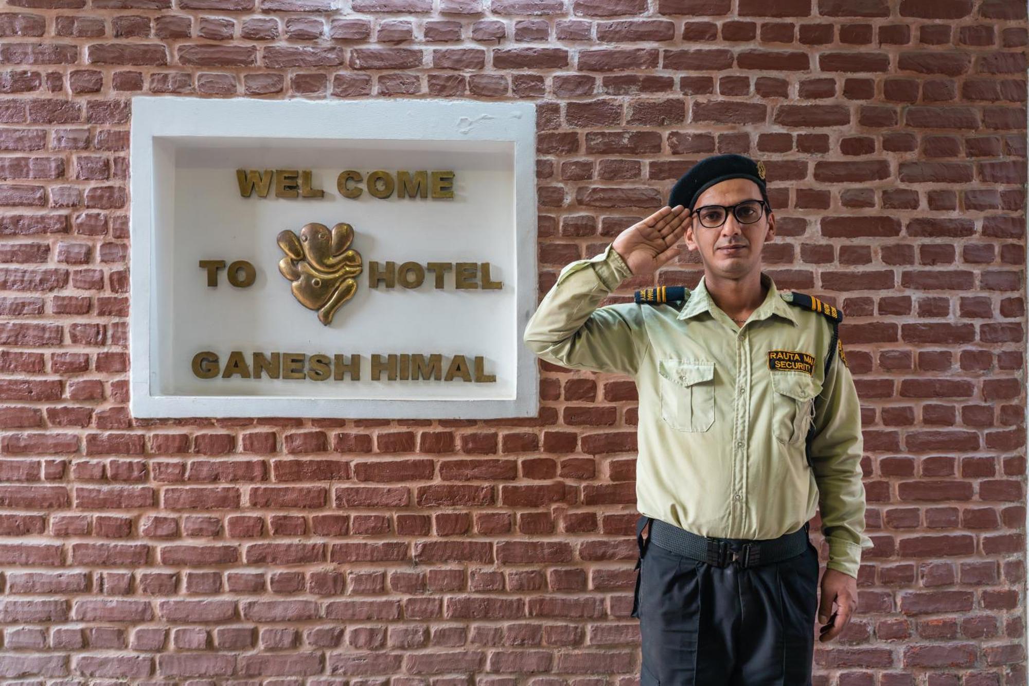 Hotel Ganesh Himal Kathmandu Bagian luar foto
