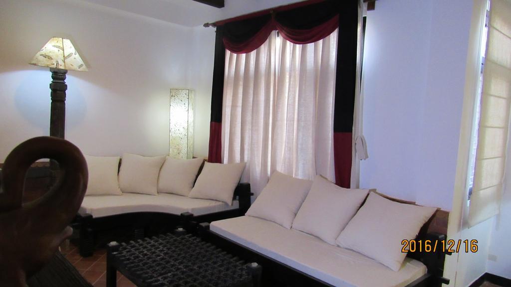 Hotel Ganesh Himal Kathmandu Bagian luar foto