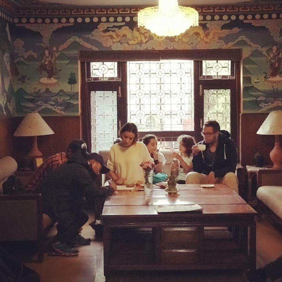 Hotel Ganesh Himal Kathmandu Bagian luar foto